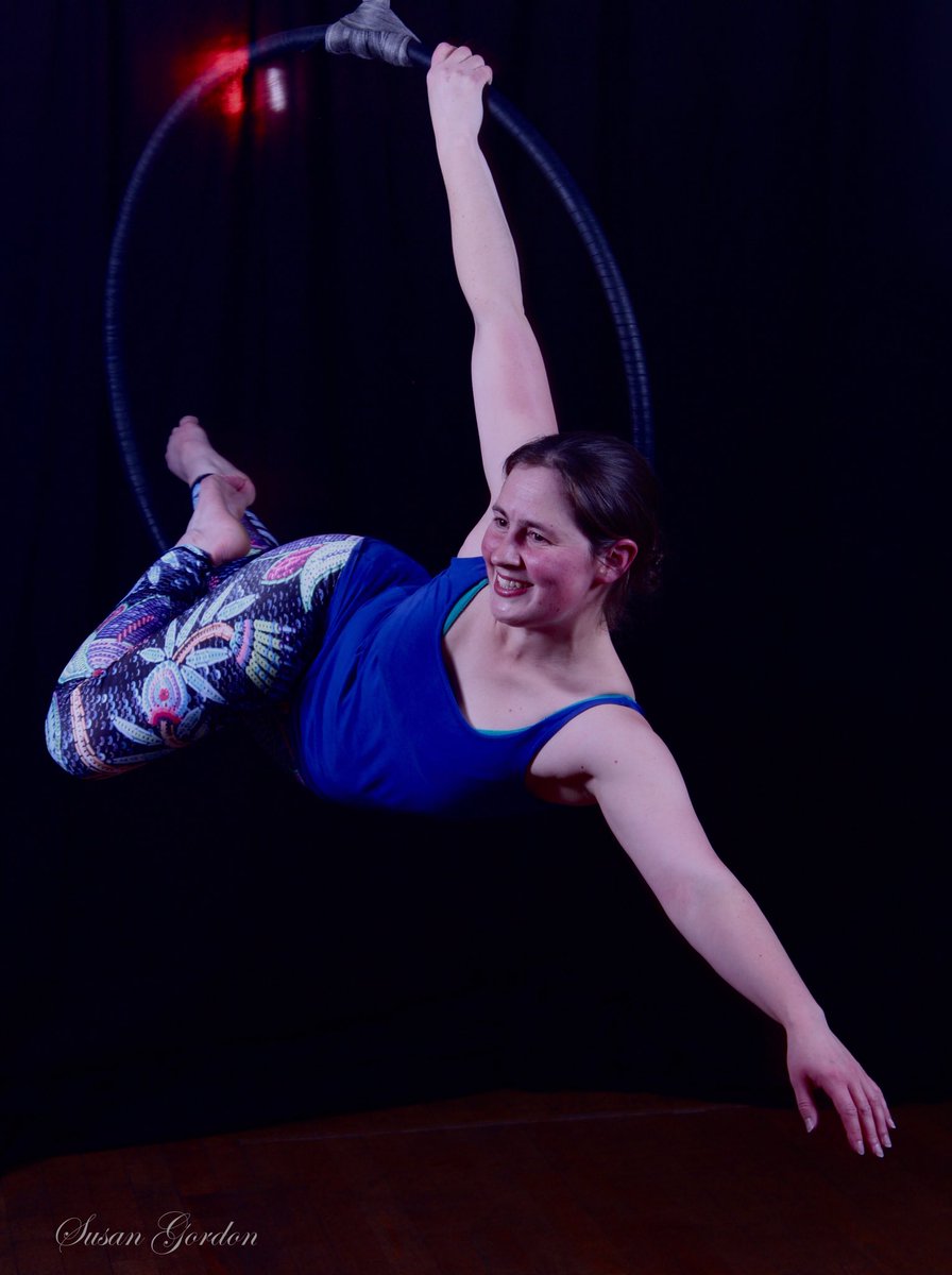 Studio202_Abdn's tweet photo. From a recent photo shoot. Beautiful shapes caught.
#aerials #PoleFitness #aerialhoop #classes #workshops #circus #strong #aberdeen #studio202 #fitnessmadefun https://t.co/91y036Kfak