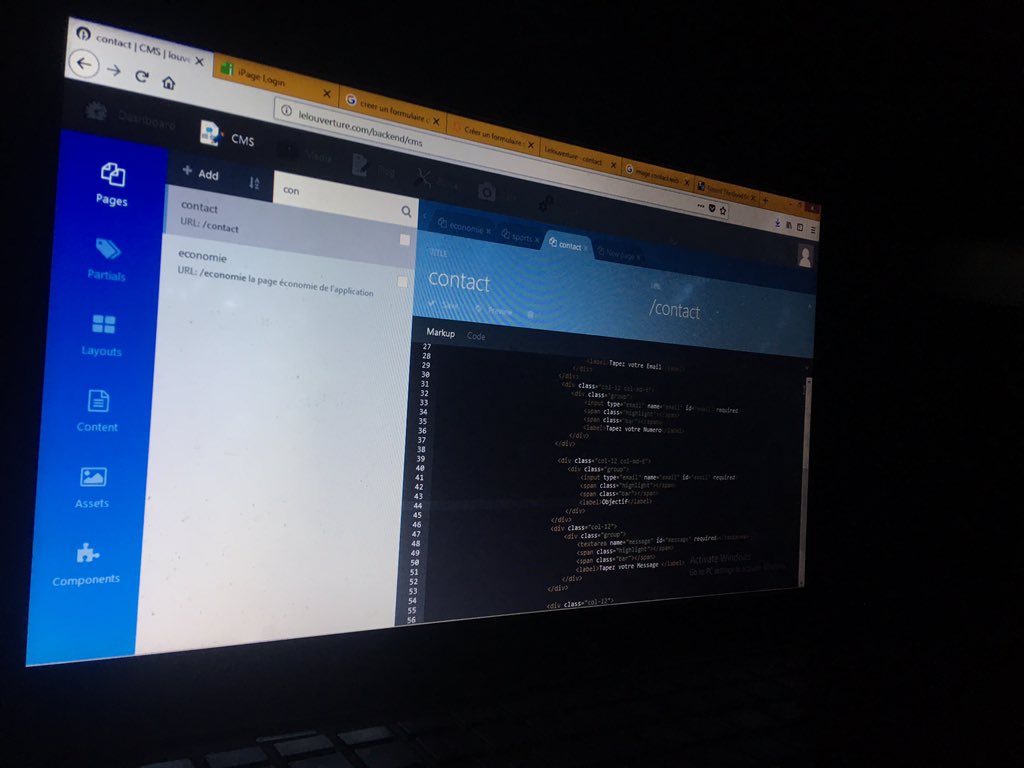 LaurentNicko1M's tweet image. Working on contact form lelouverture agence presse #OctoberCMS