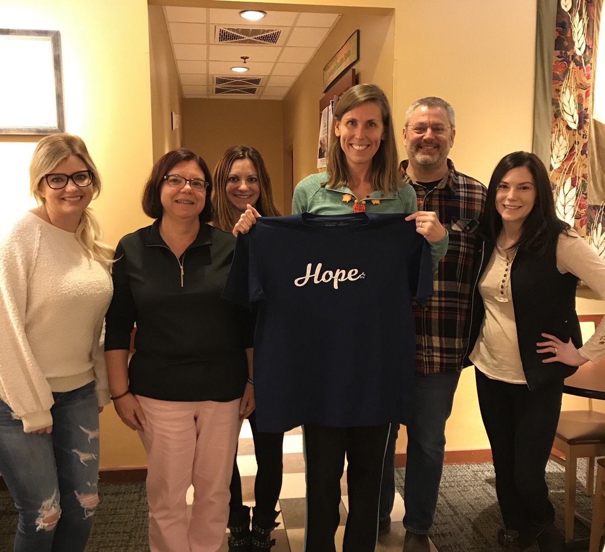 stacy_hurt's tweet photo. Last night we kicked off planning the 2nd annual #SaveOurButts for @UPMC cancer research-I brought along some HOPE from @GYRIG for @idrjim who went home after 40 days in the hospital @UPMCnews #colorectalcancer https://t.co/ywjIWOEj9L
