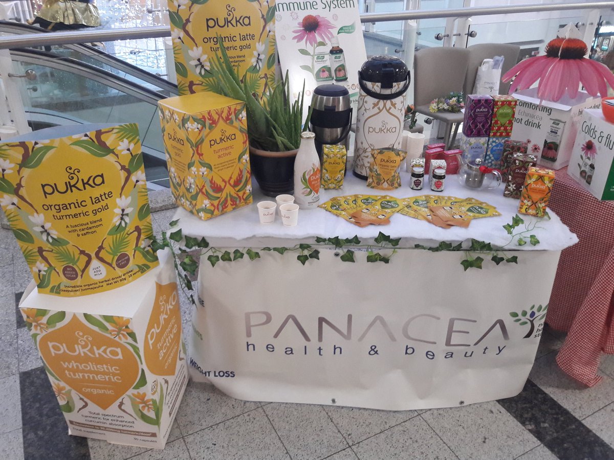 PanaceaK's tweet photo. Yum Yum! #turmeic latte tastings fr9m @Pukkaherbs her in @bentallcentre join use for dairy and caffeine fee delights! 
#kingston
#organic
#ayurvedic https://t.co/Ah7CLynGhl