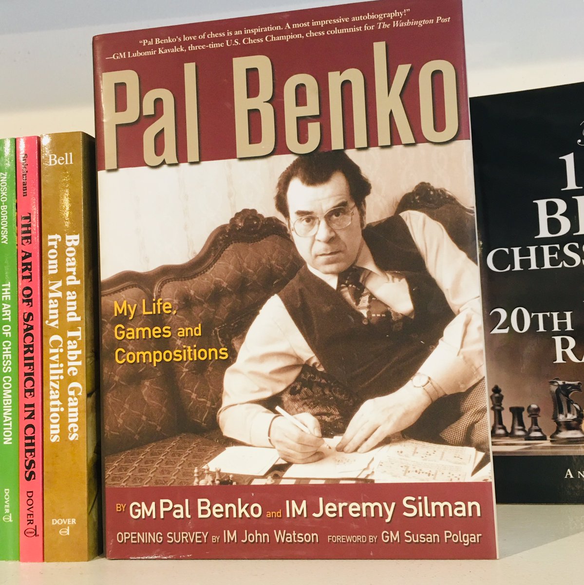 QBoutiqueSTL's tweet photo. Delve into the fascinating story of Grandmaster Pal Benko! #QBoutiqueSTL
・
・ https://t.co/bhFIvXK0DH
・
#palbenko #chessbook #grandmaster #chessbiography #STL https://t.co/zgm1vvZIk1