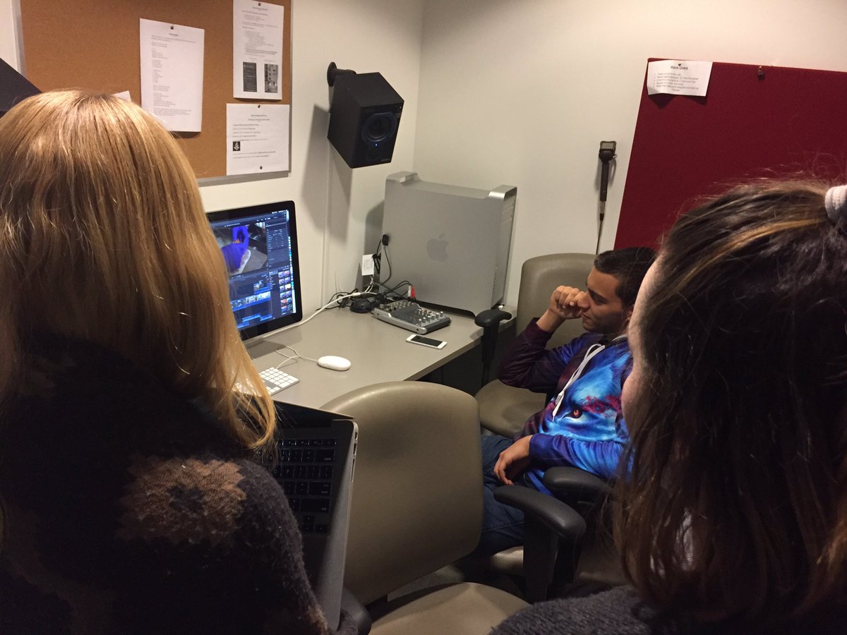 The25thH's tweet photo. Our @JSchool_CU 25th Hour team working hard for the last show of the semester!
#CarletonUniversity #CUJournalism #25ThHour #CarletonJournalism https://t.co/kNPujBOcTs
