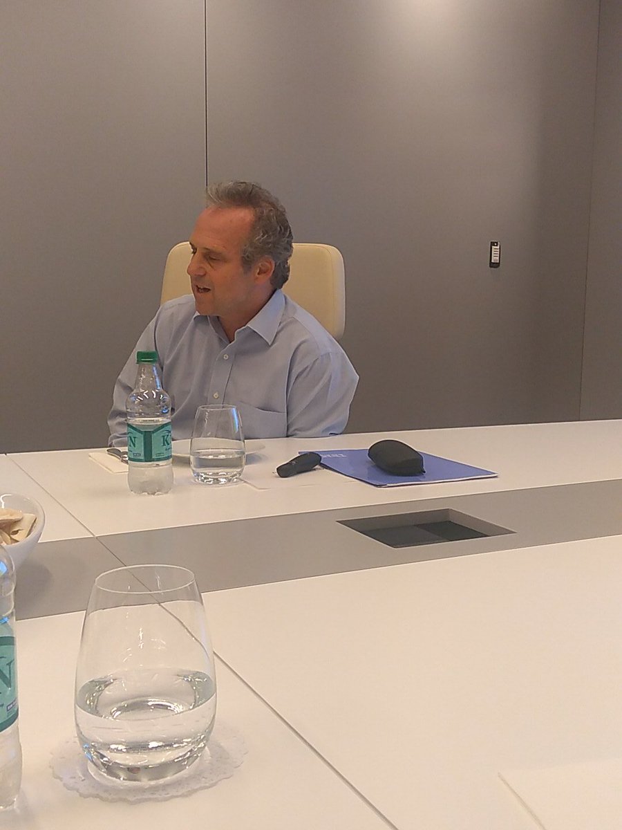 Enfasys's tweet photo. Roberto Alexander Presidente de @IBMArgentina destaca que este centro de innovación está conectado con otros de la compañía en el resto del.mundo para compartir experiencias https://t.co/fRiYrpOtuW