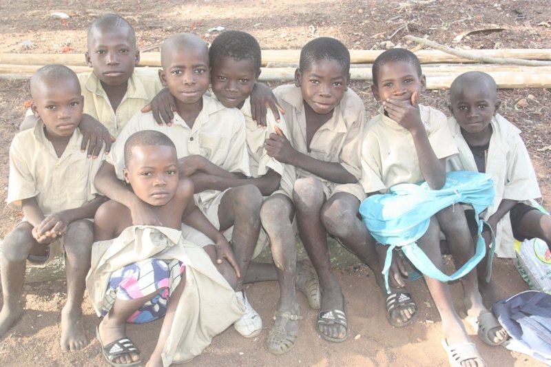 Ongplusdevie's tweet image. Célébrons les enfants du monde entier et créons un monde  meilleur pour les enfants