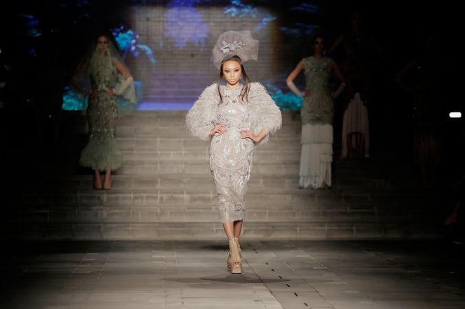MayWard_France's tweet photo. Pucha repost kabog Kung kabog hahaha #MAYMAYForAmatoAFW2018 @maymayentrata07 @Barber_Edward_ https://t.co/mr6Qx6oYCb