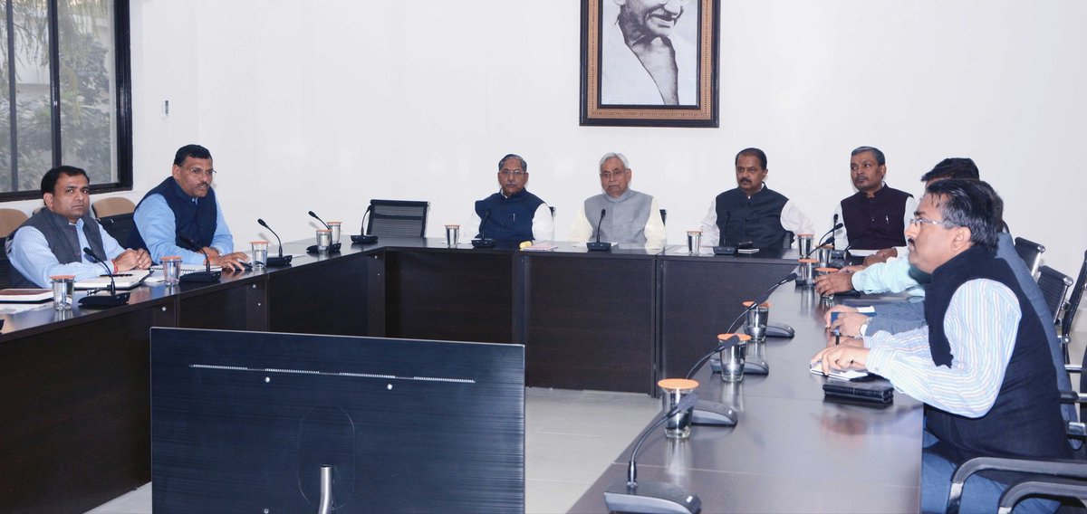 nkishoreyadav's tweet photo. माननीय मुख्यमंत्री जी की अध्यक्षता में पथ निर्माण विभाग के आउटपुट एण्ड परफॉरमेंस बेस्ड रोड एसेट्स मेंटनेंस कॉन्ट्रैक्ट की समीक्षा बैठक में।

#OPRMC #BiharRoadConstructionDept #BiharGovtInitiative #Bihar #NewBihar https://t.co/i4EhKezmmW