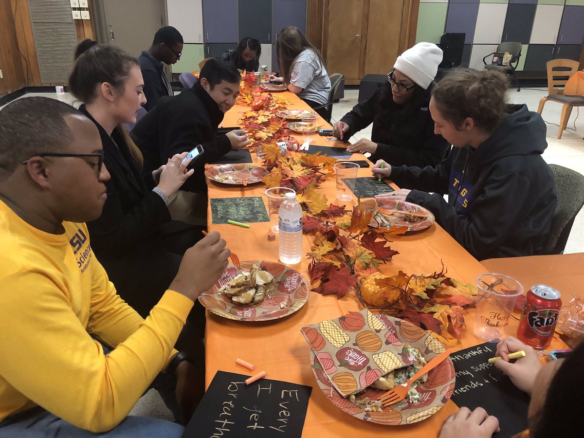 LSURHA's tweet image. Thanks to all who came to Resgiving! We are so thankful for all of our CC members, Ambassadors, and Senators!! Thank you for being an awesome part of RHA. Have a great and safe thanksgiving 🦃!!!