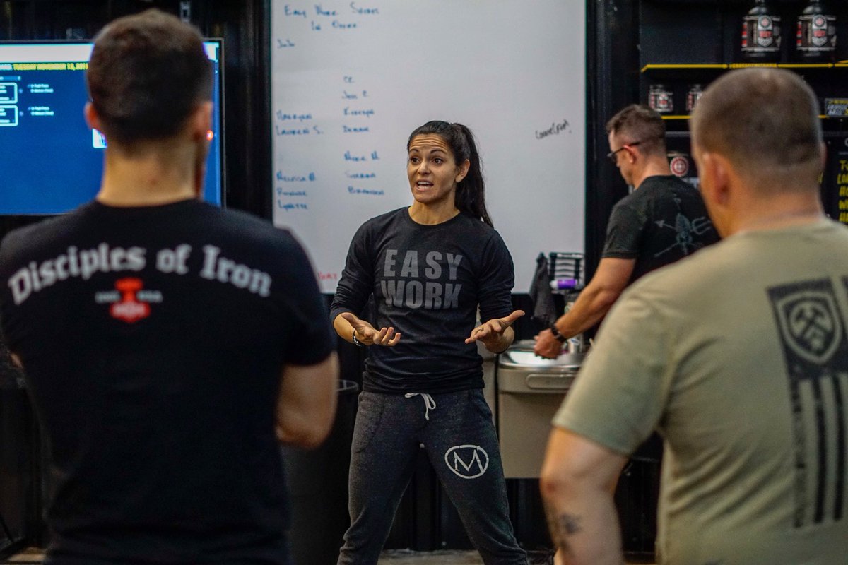 cfmetanoia's tweet photo. A good coach can change the game. A great coach can change lives.
•
•
•
•
#crossfit #crossfitcoach #coach #community #leader #gpp #strength #performance #training #fayettevillenc #northcarolina #easywork #changethegame #changeyourlife #changeyourdirection https://t.co/tBXPyO1VGd