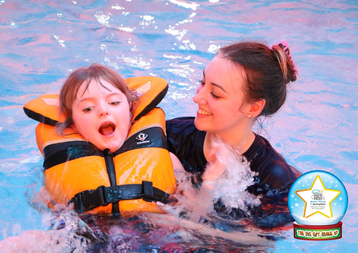 naomiandjacks's tweet photo. This little lady got Ellie, a member of the Play team, extremely wet in the pool this morning! #bigsplashes #fun #happy #childrenshospice https://t.co/4w70GhrveI