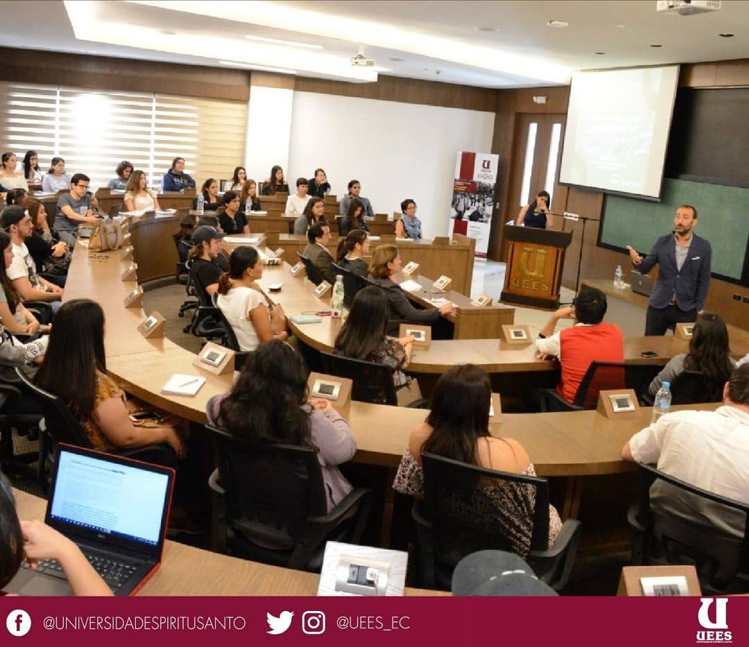 uees_ec's tweet photo. #EventoUEES | La Facultad de @uees_turismo lideró la Conferencia ➡️ Nuevas Tendencias en el eje de la sostenibilidad #LiveLikealocal junto al destacado expositor español, Dr. Claudio Milano. ¡Muchas gracias a todos por su participación constante! 👏 #SomosTurismoUEES https://t.co/Mku21OJCHV