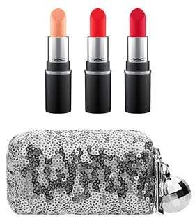 giftenko's tweet photo. #Picked_Gift_Packs on SALE!🎉🎊
Our first pack is for your ladies! 👧Fancy Her Gift Pack!🎁 includes hand picked items that every lady will #LOVE! 😍  
Order online today and get 😎 Free wrapping, Boxing &amp; Delivery! https://t.co/bovFYqUAQs https://t.co/A0HosxZRkh