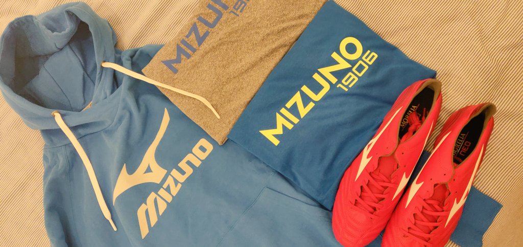 Ed Holmes (@ed__holmes) on Twitter photo Big thank you to <a href="/MizunoRugby/">Mizuno Rugby</a> <a href="/JPRHooper/">John Hooper</a> and <a href="/PhoenixSportsM/">Phoenix Sports Media</a> for the care package ππΌ #union Big thank you to <a href="/MizunoRugby/">Mizuno Rugby</a> <a href="/JPRHooper/">John Hooper</a> and <a href="/PhoenixSportsM/">Phoenix Sports Media</a> for the care package ππΌ #union