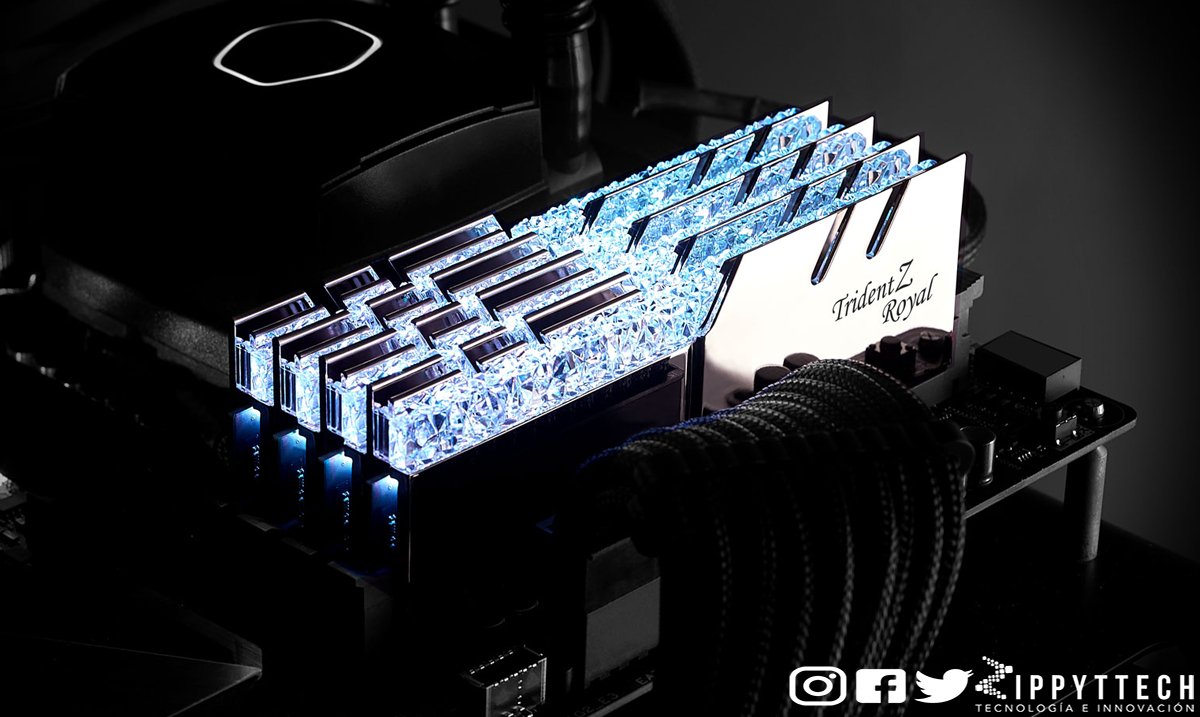 zippyttech's tweet photo. El nuevo kit de memoria RAM de G.Skill, de la serie Trident Z Royal, parecece  ser ideal para quienes deseen experimentar un rendimiento superior, como una velocidad de hasta de DDR4-4600MHz y capacidad de 128GB, entre los equipos más robustos disponibles. 🖥🤯
#Gadgets #PCGaming https://t.co/cSbF958qyE