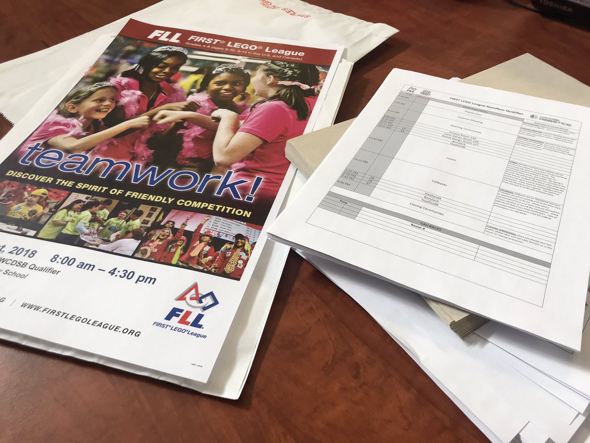 jfrank_001's tweet photo. Tournament planning. T-minus 9 days until the Hamilton FLL Qualifier #hwcdsb @HWCDSB #HWCFLL https://t.co/Q4lLRAiJYC