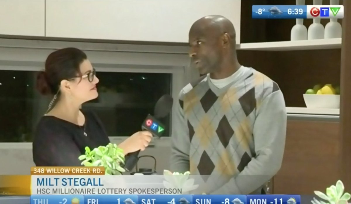 HSCMillionaire's tweet photo. "We're all gonna be touched by someone who has to go through #HSC... we all need to do our part and get involved."
Milt Stegall was shining like a star today on @CTVMorningWPG – and he's in town to help @HSCFoundation: https://t.co/k7bbGOs31P
#HSCMillionaire #GotMilt #Winnipeg https://t.co/jwN4EJWI2Y