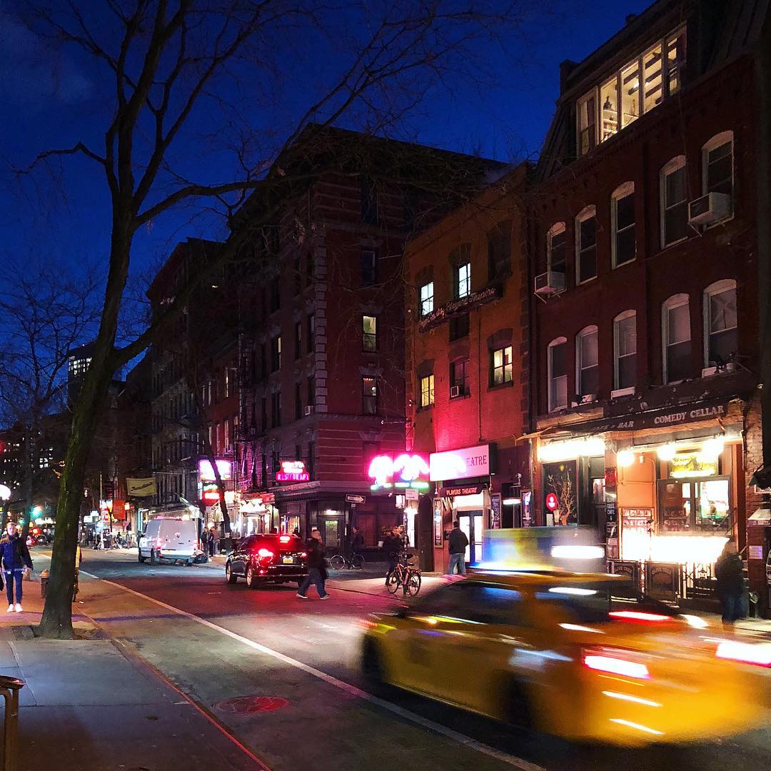 villageon8th's tweet photo. NYC's iconic yellow cabs and their hardworking drivers are also small businesses! To celebrate #SmallBusinessSaturday we've partnered with @Waave_NYC to offer $10 OFF RIDES to shop in Greenwich Village, @MeatpackingNY, &amp; #ShopBleeker tomorrow! Click here: https://t.co/USE4VJr5sn https://t.co/vV2N8khoJU