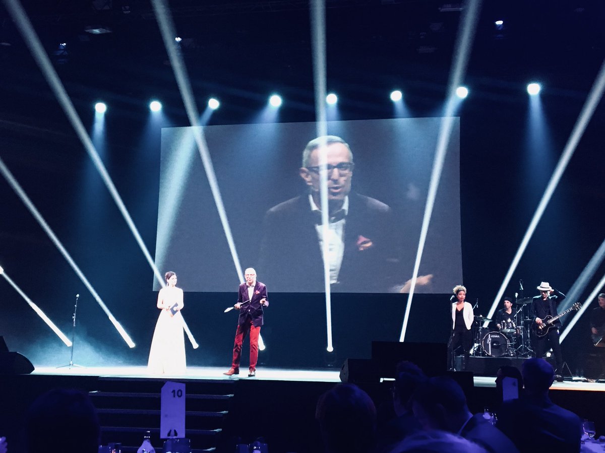 judithbellaiche's tweet image. Es geht los mit dem Digital Economy Award @SDEAwards #sdea18