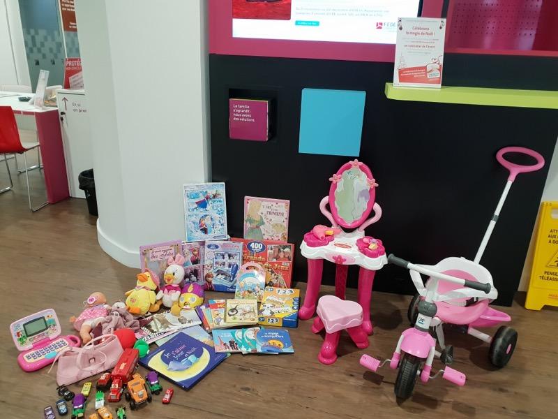 Merci aux sociétaires et aux collegues de la caisse pour leur mobilisation de la collecte de jouets... ensemble apportons un petit peu de bonheur...#bientotnoel#ccmquintin#secourspopulaire#jaimearkea