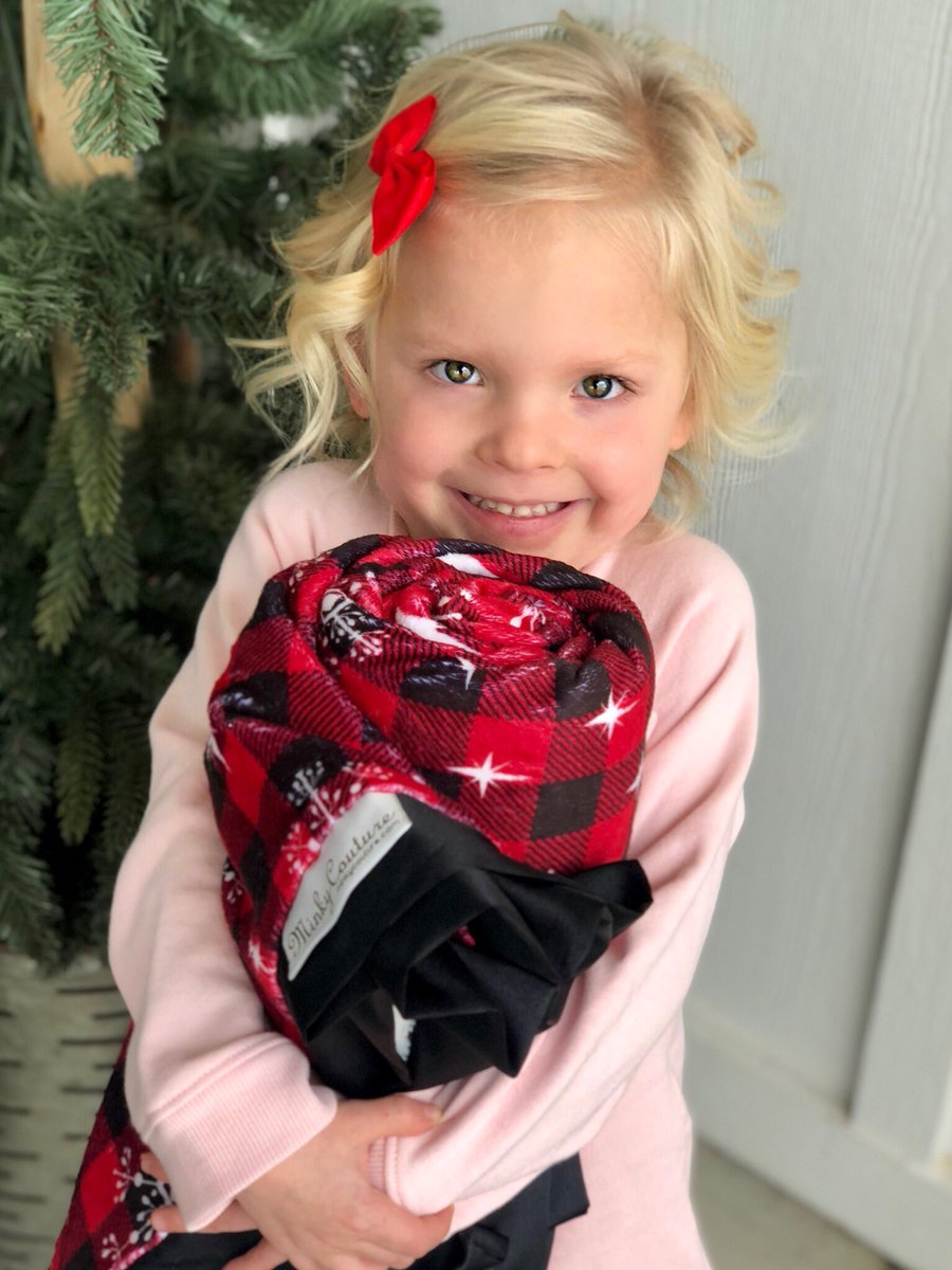 thequadfather4's tweet photo. Last day to use our code MERRYGARDNER45 for 45% off any regular priced blanket at https://t.co/I2RVZupVGX https://t.co/u6mWmL0mLZ