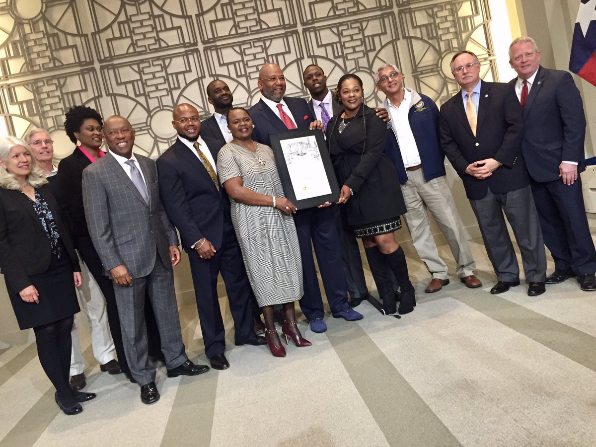 pasralphwest's tweet image. Thank you to Houston Mayor @sylvesterturner, City Council, and the members of @thechurchww for making Ralph Douglas West Day so special! #beencouraged #RDWDay #ADayToRemember
