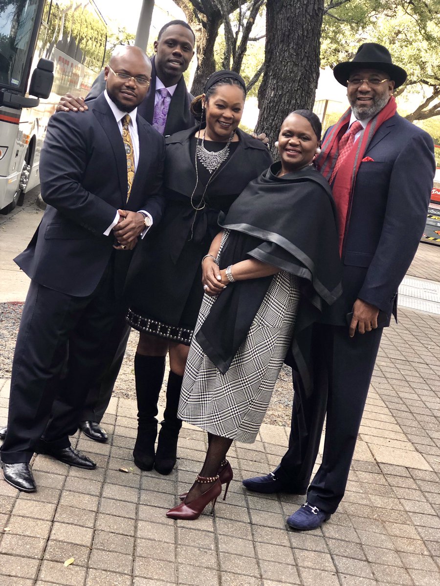 pasralphwest's tweet image. Thank you to Houston Mayor @sylvesterturner, City Council, and the members of @thechurchww for making Ralph Douglas West Day so special! #beencouraged #RDWDay #ADayToRemember