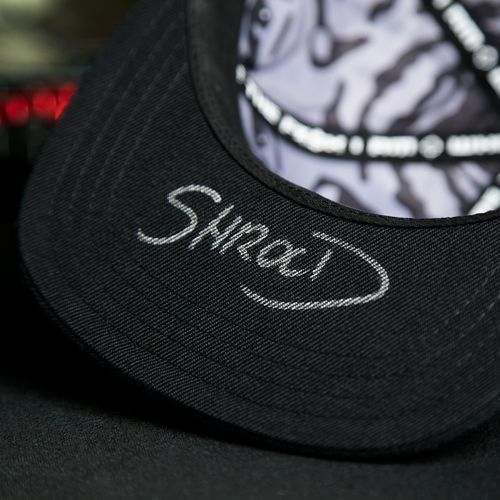 JINX's tweet photo. We’ve got something extra special for the @Shroud broys! 

We’re proud to preview our upcoming Shroud Logo Blackout Snap Back Hat signed by Shroud himself available #CyberMonday exclusively from J!NX! These are SUPER limited and will be first-come-first-serve. https://t.co/tewkY1DP9c