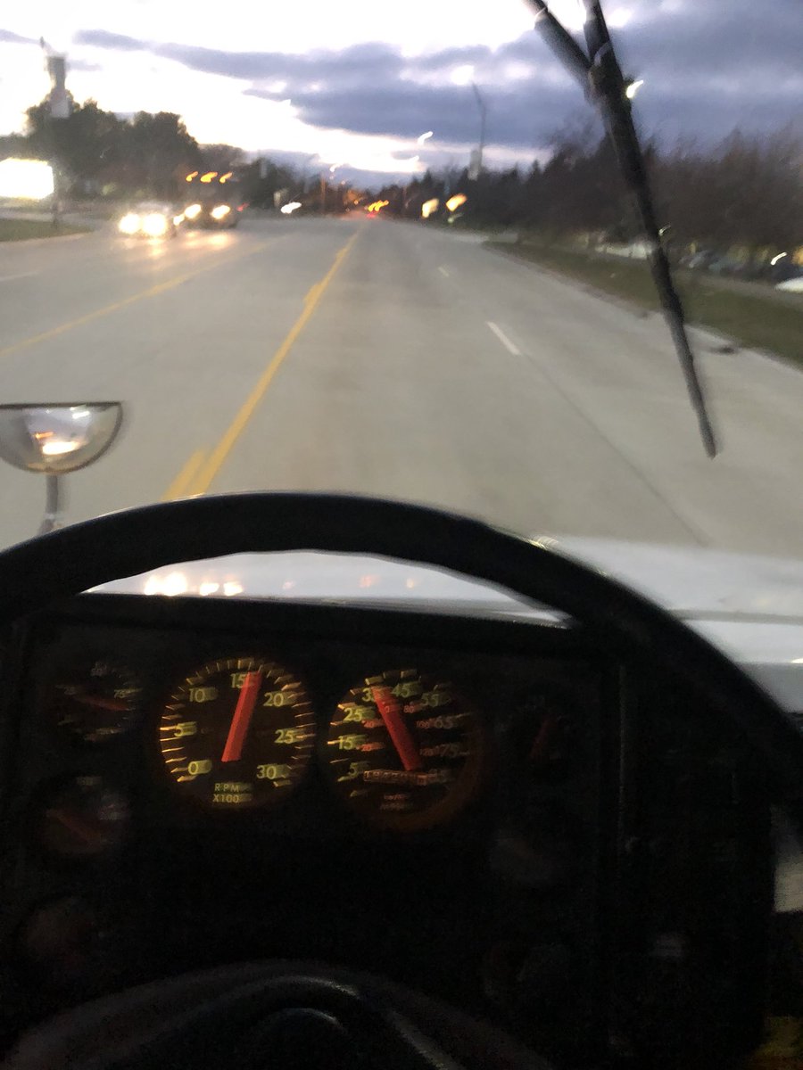 EricMichigan's tweet photo. My view tonight!! Time To Save The World!!! #WednesdayNightChurch #HBCYouth #Future 🚌🚌🚌🌎🌍🌏 https://t.co/O1jeaFqILx