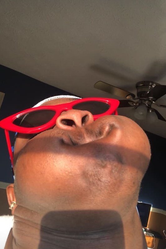 Darkseidisnt's tweet photo. How roadmen get ready to emphasise the P in Pussio https://t.co/UcycYNE6dH