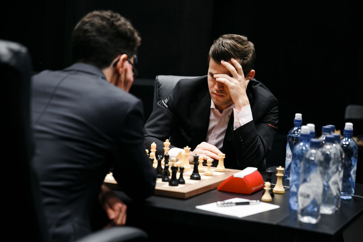 Carlsen continues to squander with white as players remain deadlocked after game 9! chesscentre.wordpress.com   

Three games remain, and Caruana will have the white pieces for two of them.... #worldchesschampionship #worldchessChampionship2018 #worldchess2018 #CarlsenCaruana2018