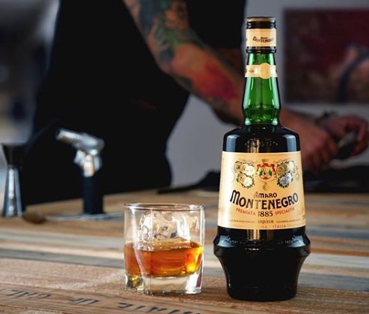 The perfect ending to your #ThanksgivingDinner. #Digestivo and #dessert all in one. #AmaroMontenegro