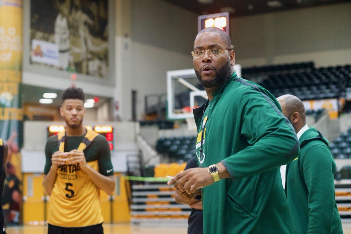 NSU_BBALL's tweet photo. Last night’s big win was @nsucoachjones 90th win (only 5 seasons and 7 games in) !! Now he’s only 10 away from 100 and school record with 25 games left !! #nsu #behold #success #norfolkstateuniversity #beholdthegreenandgold🔰 #norfolkstate https://t.co/9zkFDczuNJ
