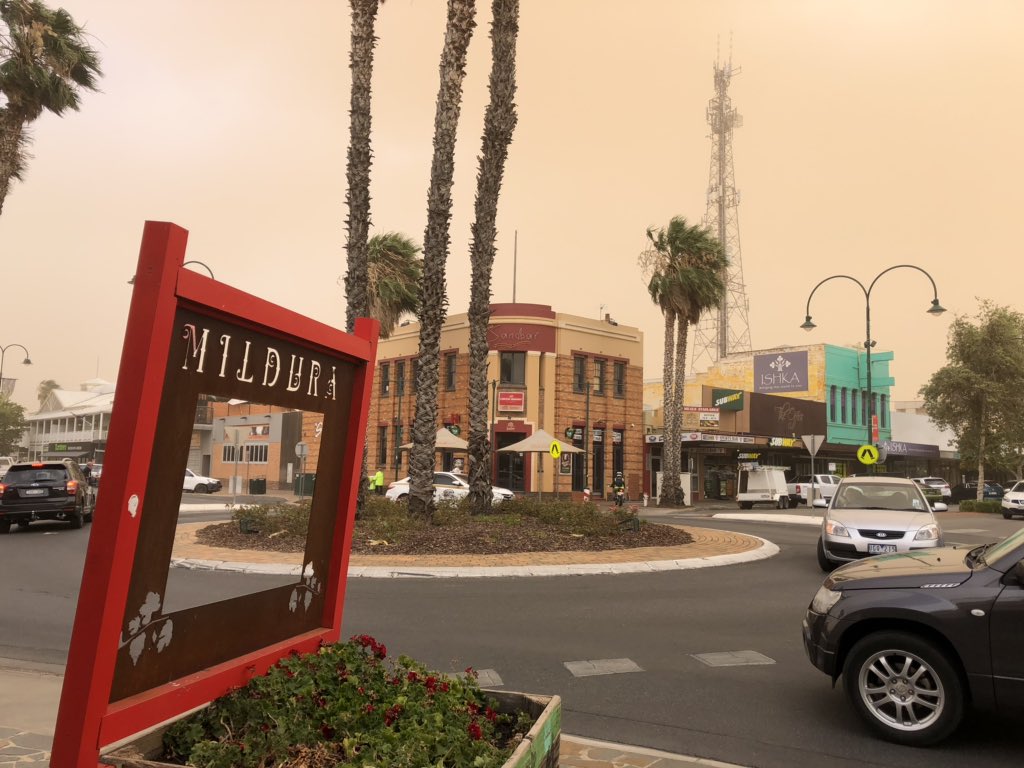 Oh #Mildura - that’s enough now... #DustStorms #anznwv #SoWindy
