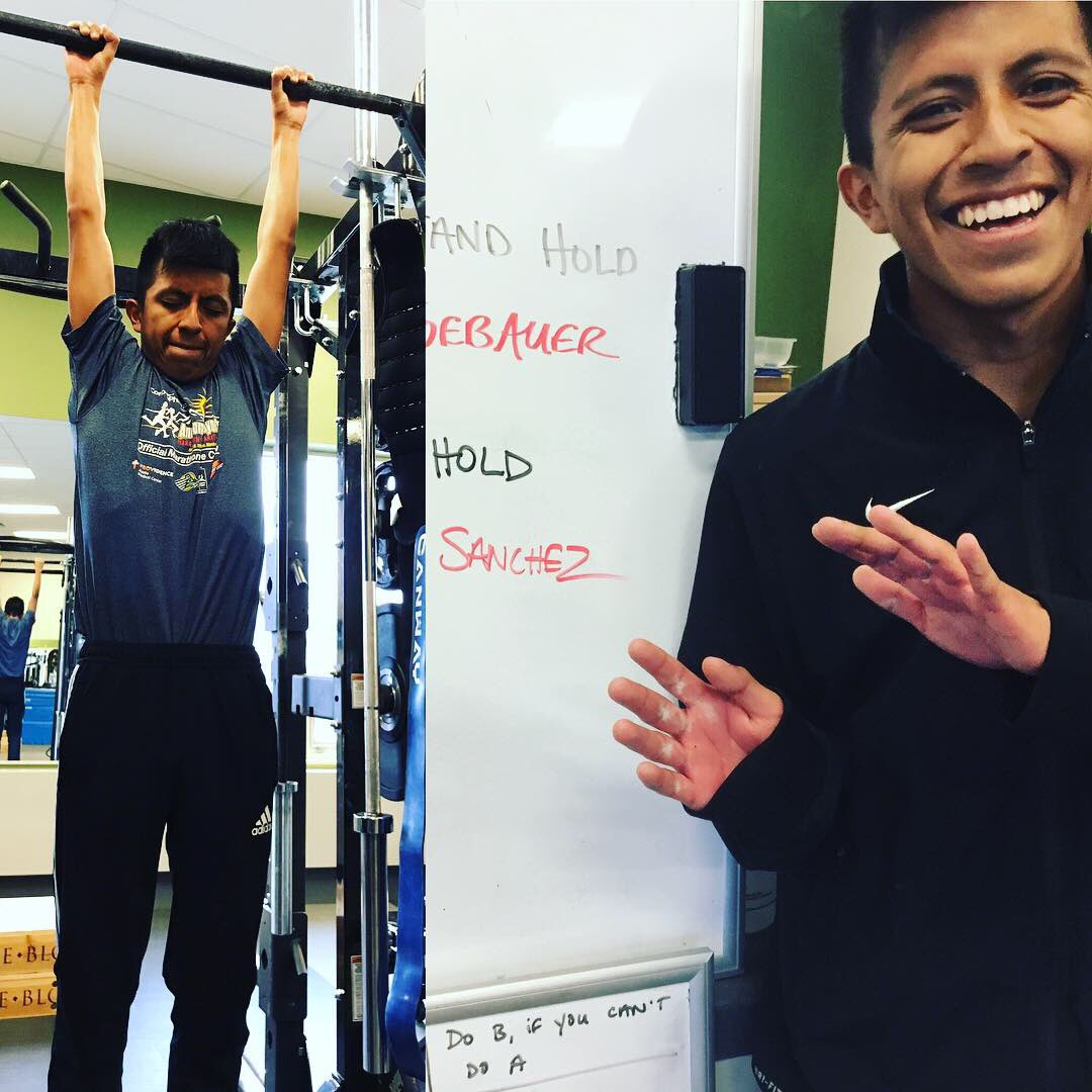UAASnC's tweet photo. Having some fun testing out mental toughness and physical endurance today! #handstands #hanginghold #mentaltoughness #recordwall #uaa #seawolves #strengthandconditioning https://t.co/6LE6v24JLR