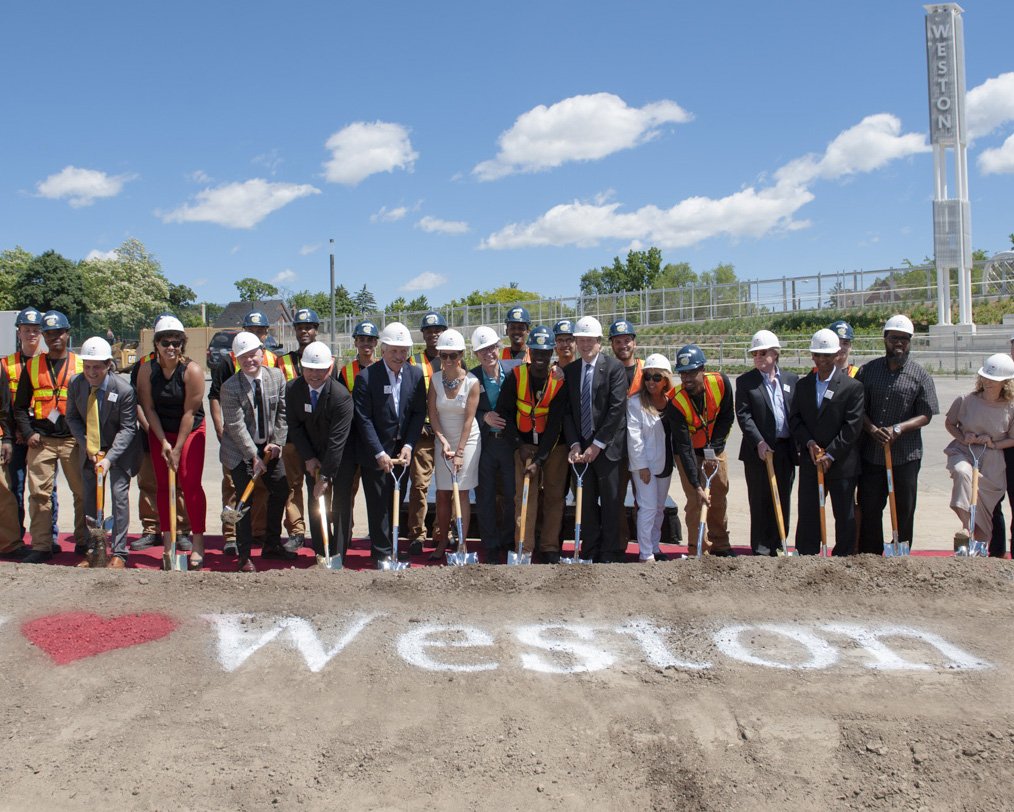 Artscape's tweet photo. Building affordable housing takes creativity and trust. Artscape is working with the City of Toronto and local developers to open 106 new units of affordable rental housing in 2019 for artists & artist-led families. #NationalHousingWeek #housingweek2018 | https://t.co/p1TmzgPgpJ https://t.co/BfrQLrZzUM