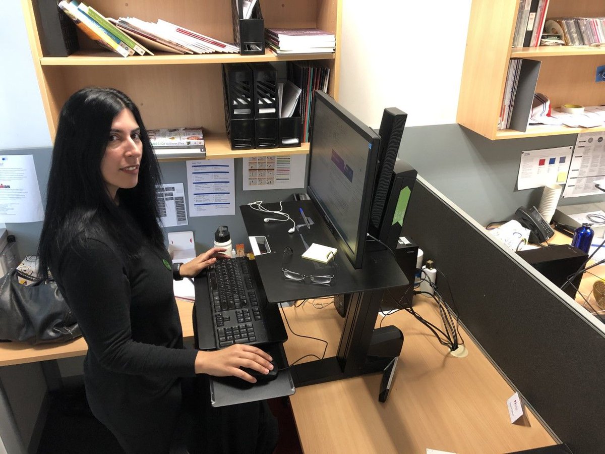 SuzanaTalevski's tweet image. Today I got my #standingdesk at work and this is why: 
*One recent large study found that sitting time accounts for 7% of deaths aged 45 and older
*When we sit our leg and trunk muscles are inactive, leading to a buildup of sugars and fats in our blood. #sitstandmove #ergonomics