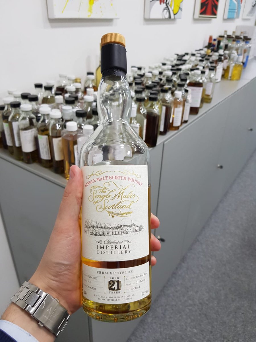 SpecialityDrink's tweet image. Our #whisky picks for #Christmas!

#SingleMaltsofScotland Imperial 21yo from @ElixirDistiller 

Amazing dram from a lost distillery in #Speyside. Bursts of stone fruit with a rich and robust body. One to sip and savour..

#SpecialityDrinking #TwitterTasting