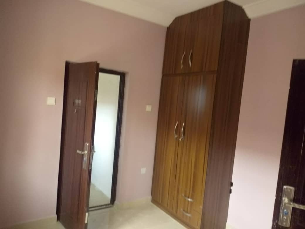 ayo_realtor's tweet photo. Beautiful 2bedroom apartment with adequate facilities in Ibadan.. 

Location: ajibode close to UI

rent: 250k

PLS RETWEET 🙏🙏 https://t.co/li2y3tf0ql