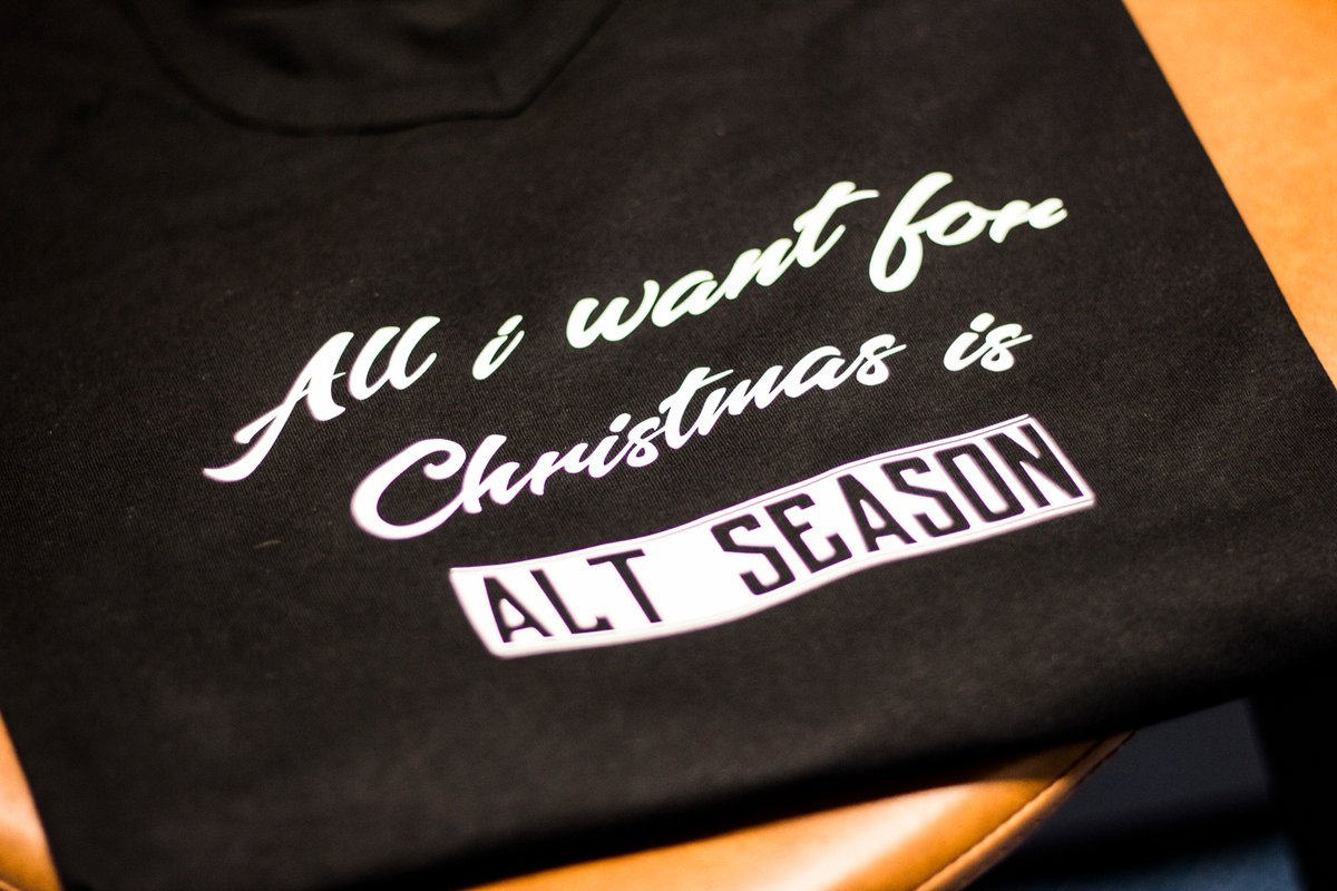 All i want for #Christmas is ALTSEASON!

Is it too much to ask for....?

This and more Christmas designs are now available on the webshop!
tinyurl.com/ya25per8
#Bitcoin #BlockchainDenim #Altseason Blockchaindenim.com