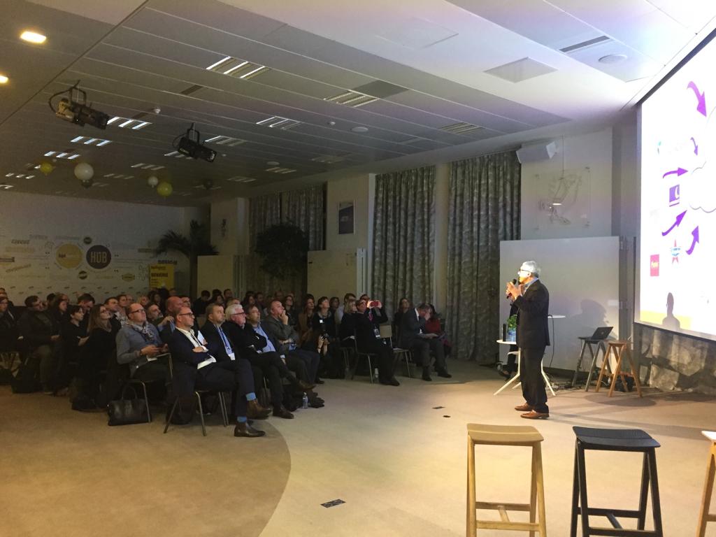 SHOP_ASSO_FR's tweet photo. Les PITCHS touchent à leur fin au Concours #CRI2018 Bravo aux 9 start-ups candidates! Un grand merci aux jurés pour leurs questions https://t.co/D1ClmZmkKx