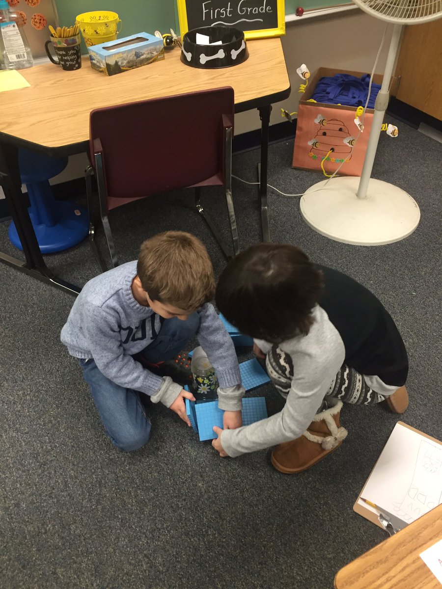 BowenHanson's tweet photo. Building a turkey hideout! It's a STEM Thanksgiving!  #bowensbusybees @BmeCmsd https://t.co/PKoqJ9uUJJ