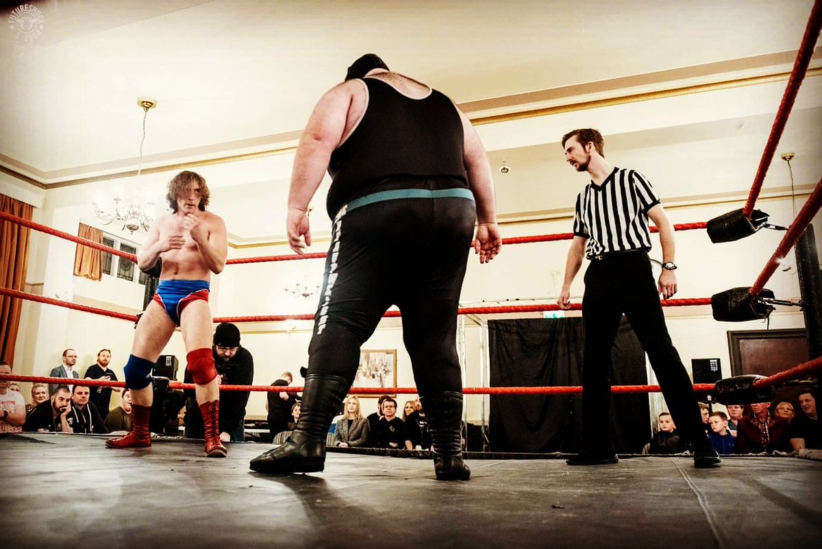 JGreenwoodRef's tweet photo. Joe Bailey vs @MonsterCrater at @FutureShockWres
He put up a good fight, especially for a newcomer to the scene. Something quite Regal about him...
📸 @tonyknox @ @FutureShockWres
#Crater #Wrestling #JoeBailey #Futureshock #Referee #BritWres #WOSW https://t.co/gW0BgPBWS2