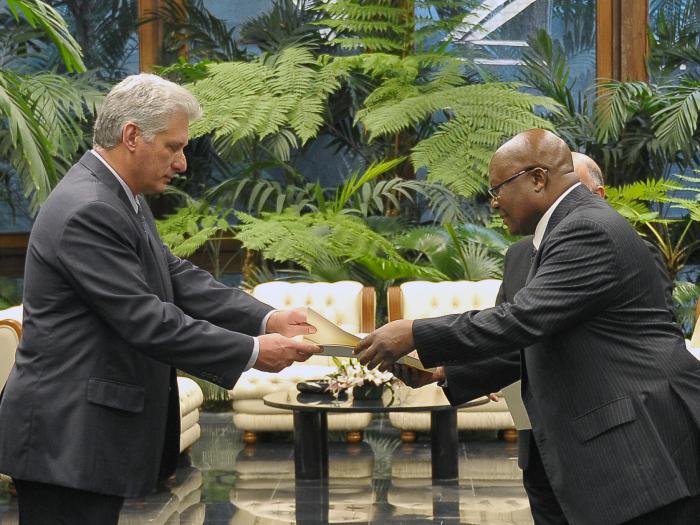 Diaz-Canel received ambassadors´ credentials