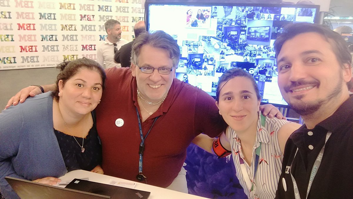 fecloop's tweet photo. #IBMArgentina95 IBM Services CIC https://t.co/XqGcLlNbOj