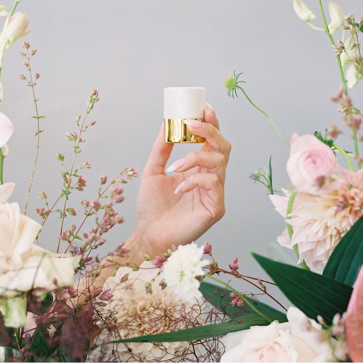 The holidays are right around the corner, but so is engagement season! Our ring boxes are the perfect gift for the blushing bride 💍Enjoy 25% off of your purchase and free shipping on orders $50+. Use Code "CYBERWEEK25" at checkout. 💍🌿🎁