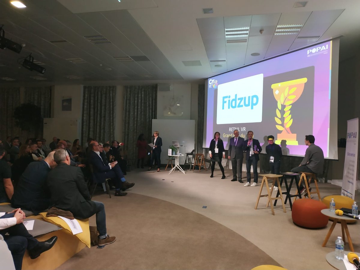 Annonce du lauréat 2018 Grand Prix du jury <a href="/Fidzup/">Fidzup</a> Félicitations! Concours de PITCH #CRI2018