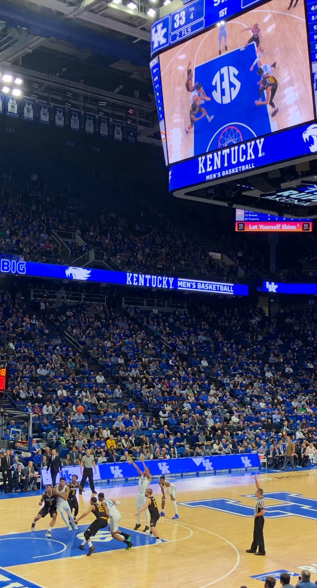 MattFeltner's tweet photo. Go Cats! #BBN  #WeAreUK https://t.co/yNWfOZlB5c