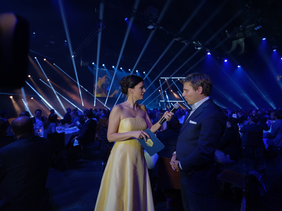 SDEAwards's tweet image. Vor seinem Auftritt im @SRF Themenabend #Dataland gibt @PascalKaufmann, Founder &amp;amp; CEO @Starmind, einen kurzen Einblick in die Welt von #AI. #sdea18