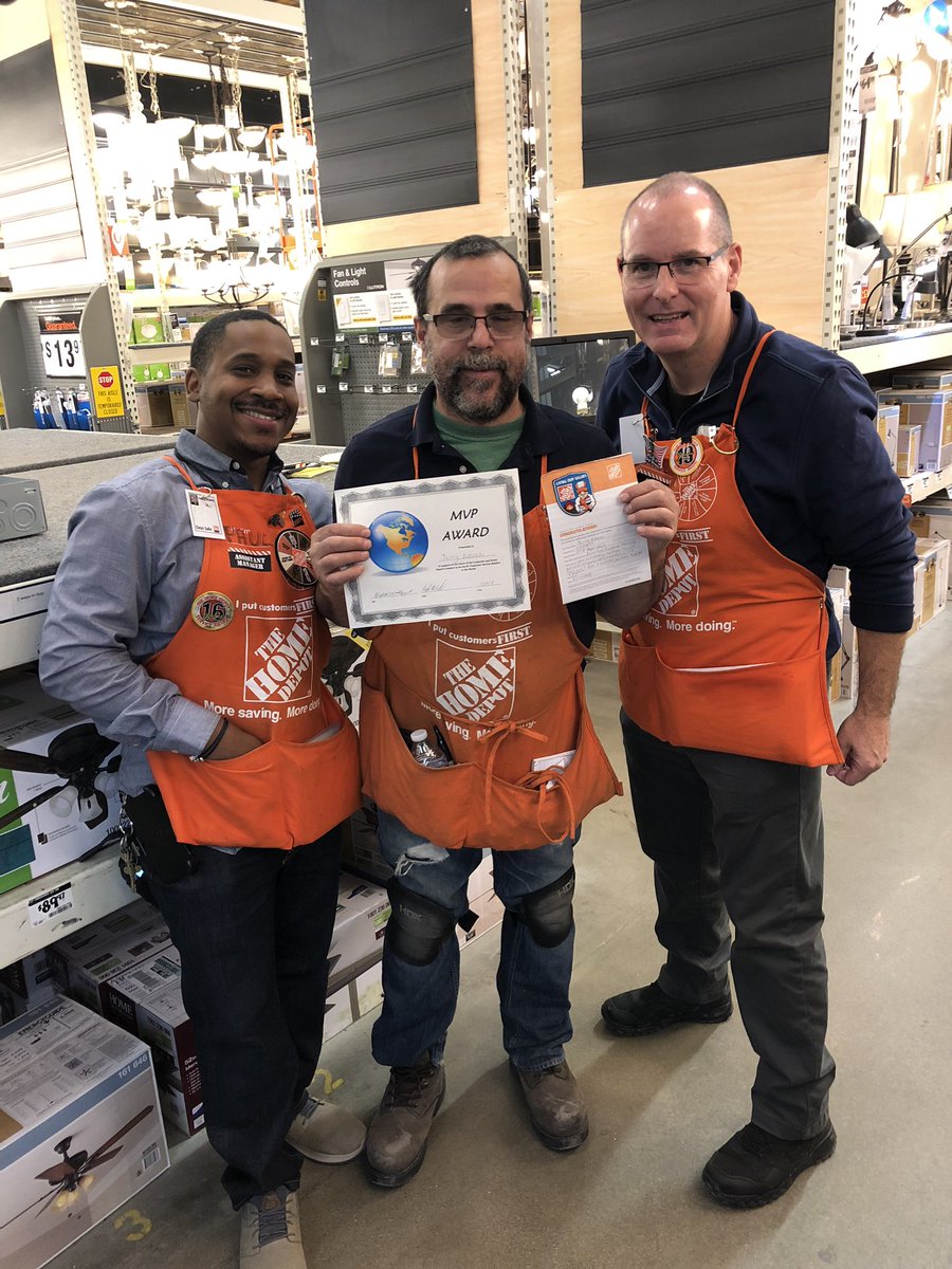 Jerry Didorosi living our values with Excellent Customer Service. Winning the MVP award 🥇<a href="/2718/">mat mcphail</a> District 033.  Way to goJerry.  Driving LTSA results!
