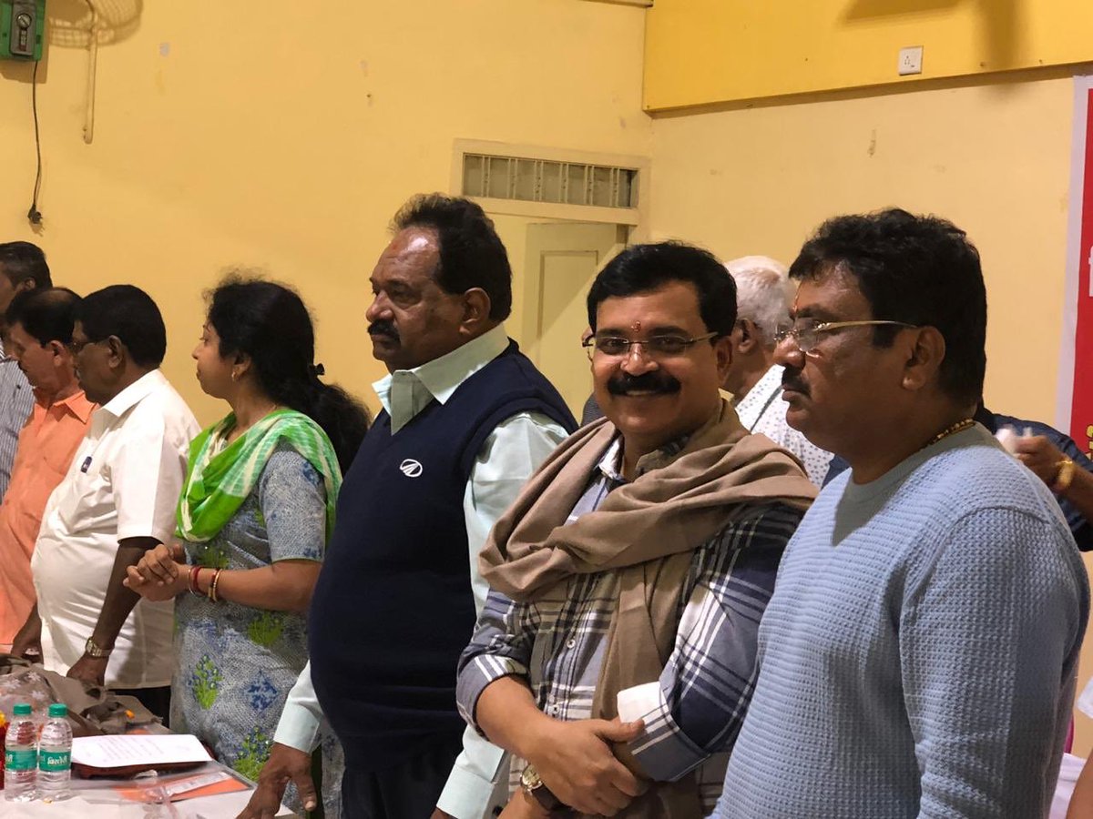 KuchikR's tweet image. Interacted with @RBI #WorkersUnion today in Lucknow alongwith @SMahadikBKS at RBI Club as we deliberated on key concerns including uniform medical benefits,balancing work overload against attrition,&amp;amp; strengthening of Union support amongst other concerns #RBI #BharatiyaKamgarSena