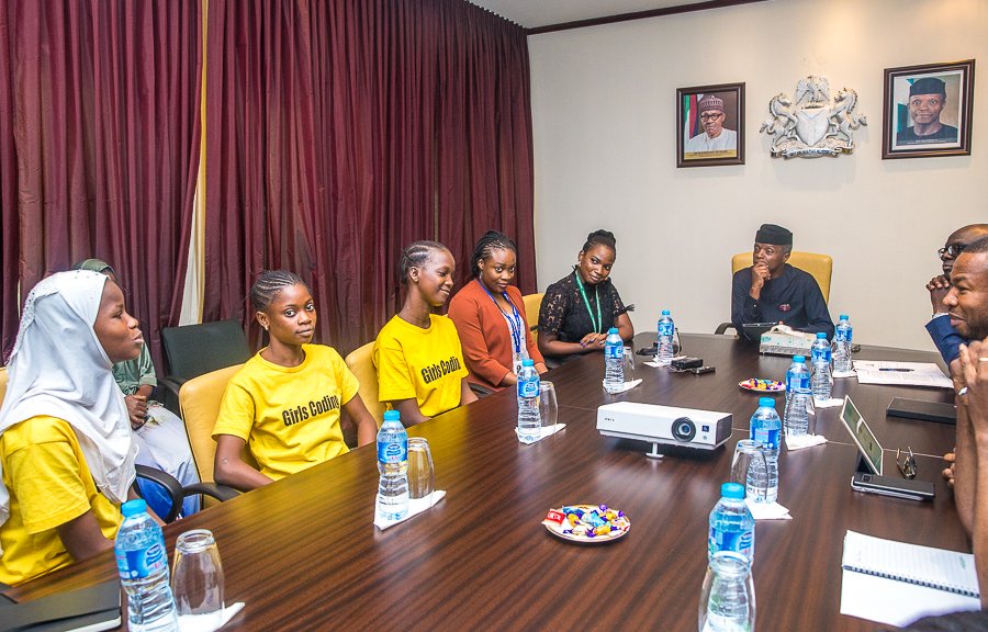 NigeriaGov's tweet image. PHOTOS:

Today at the State House in Abuja, Vice President @ProfOsinbajo received a delegation from Pearl Africa Foundation, who teaches young girls coding and technology in Lagos. #AsoVillaToday